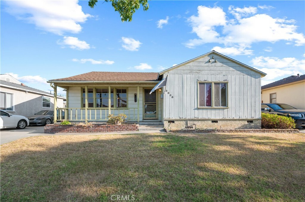 Property Photo:  2806 Elkport Street  CA 90712 