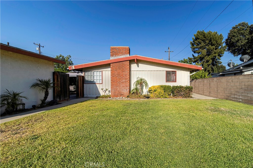 Property Photo:  936 N Lyman Avenue  CA 91724 