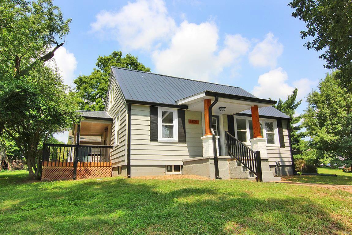 Property Photo:  1821 Old Cape Road  MO 63755 