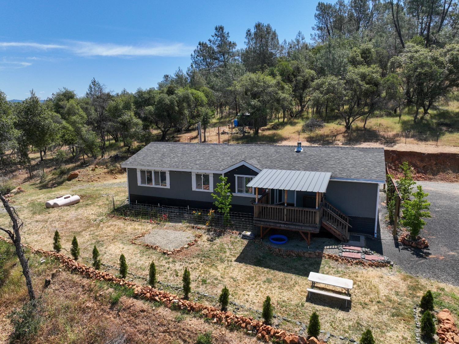 Property Photo: 13789 Cascade Way CA 95918