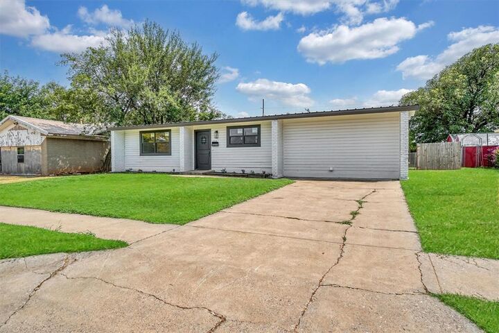 Property Photo: 1212 Louanna Lane OK 73521