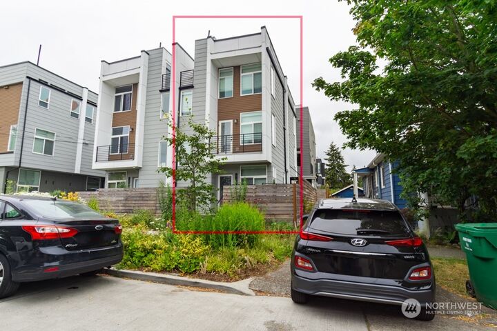 Property Photo:  5516 11th Avenue NW  WA 98107 