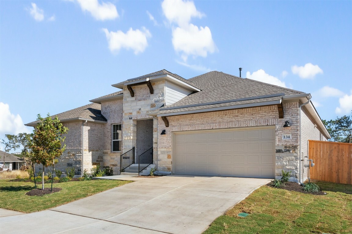 Property Photo: 134 Big Muhly Pass TX 78666