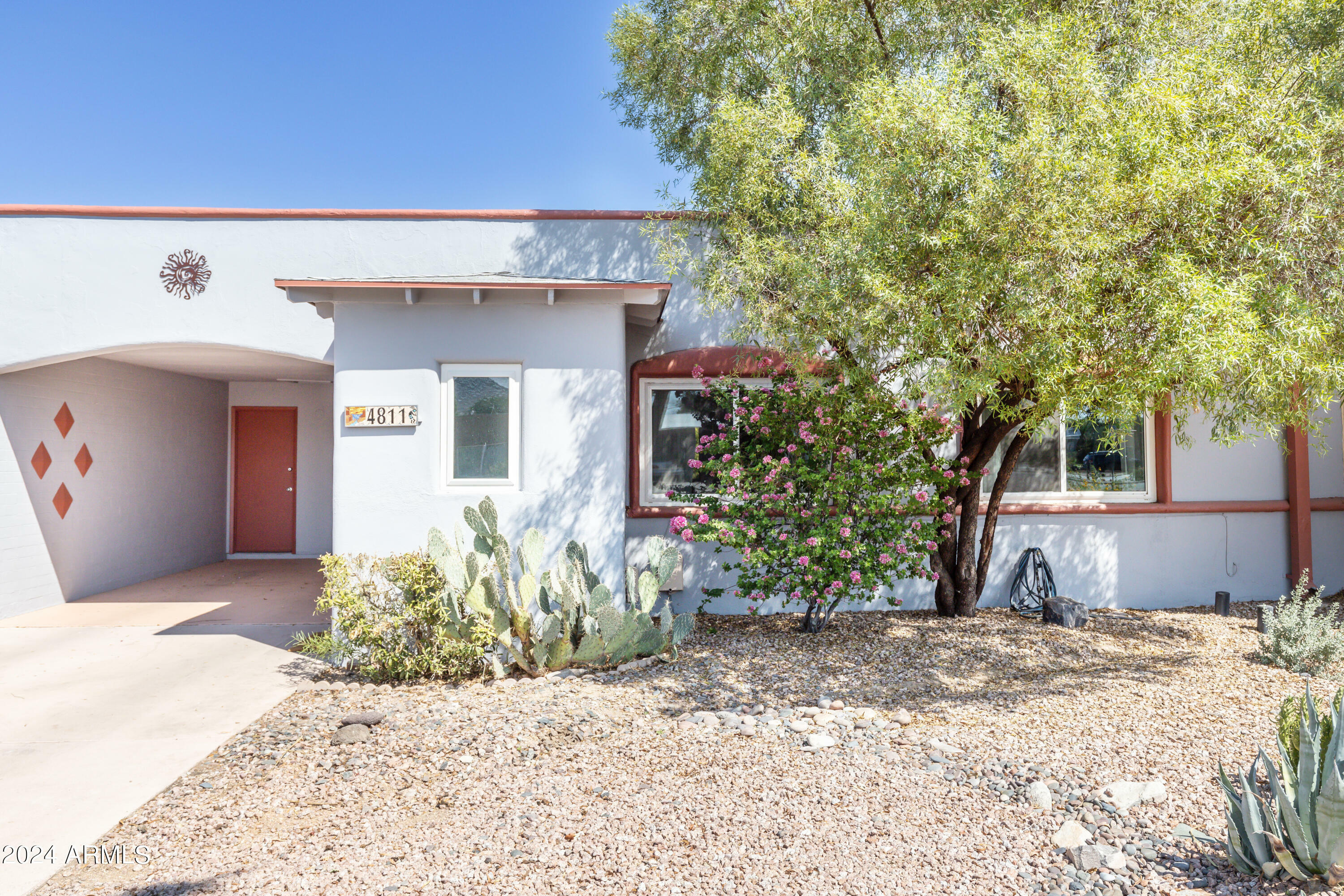 Property Photo:  4811 N Miller Road  AZ 85251 