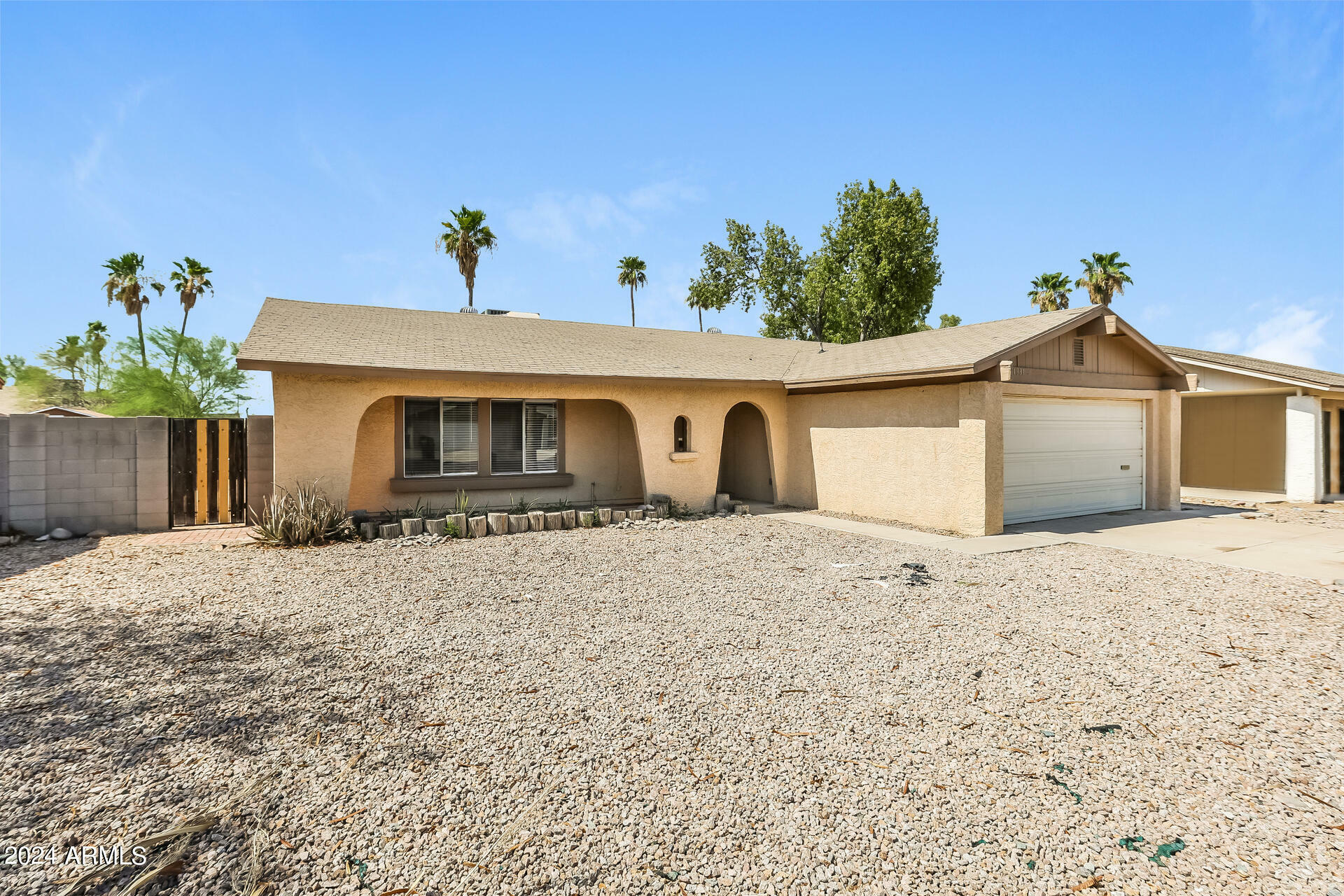 Property Photo:  1931 W Pecos Avenue  AZ 85202 