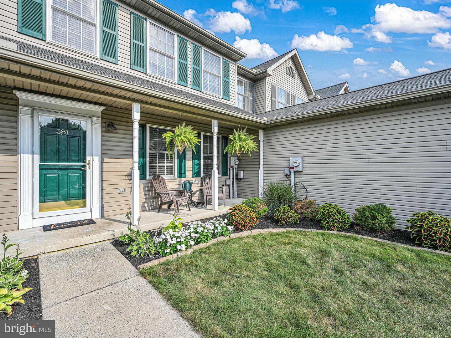 Property Photo:  581 Wood Duck Drive  PA 17545 