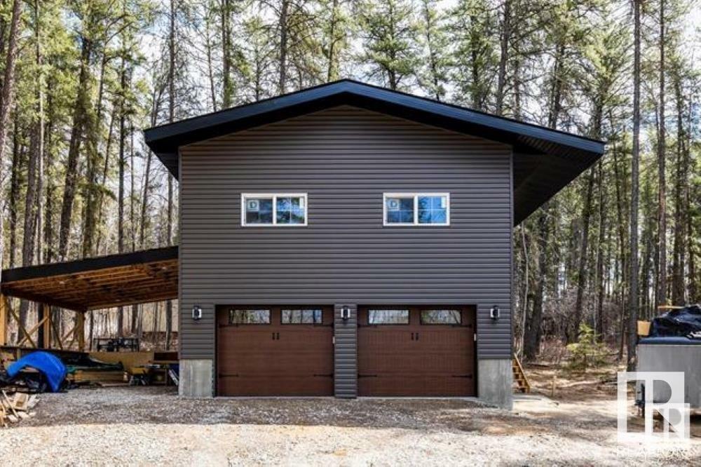 Property Photo:  102 51515 Rge Rd 32A  AB T0E 0N0 