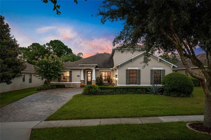 Property Photo: 335 Bellview Place FL 32771