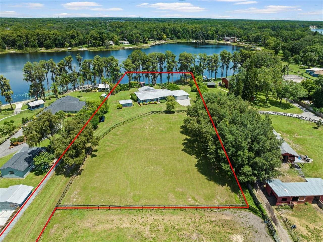 Property Photo:  9113 N Mobley Road  FL 33556 