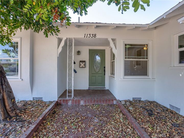 Property Photo:  11338 Lull Street  CA 91352 