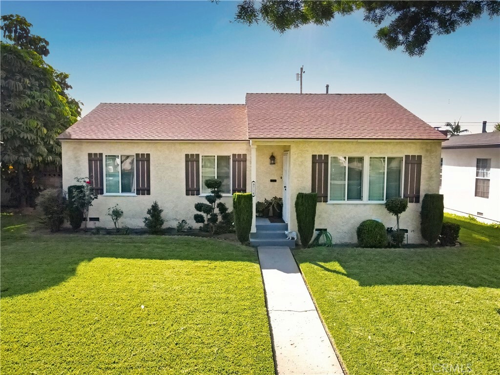 Property Photo: 9714 Paramount Boulevard CA 90240