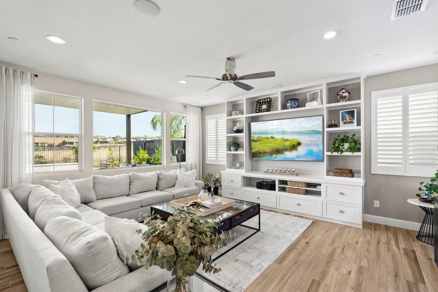 Property Photo:  2898 Anastasia Way  CA 95648 