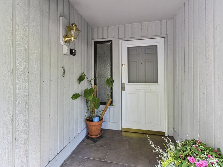 Property Photo:  11556 SE 175th Street 24  WA 98058 