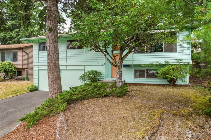 Property Photo:  18414 127th Avenue SE  WA 98058 