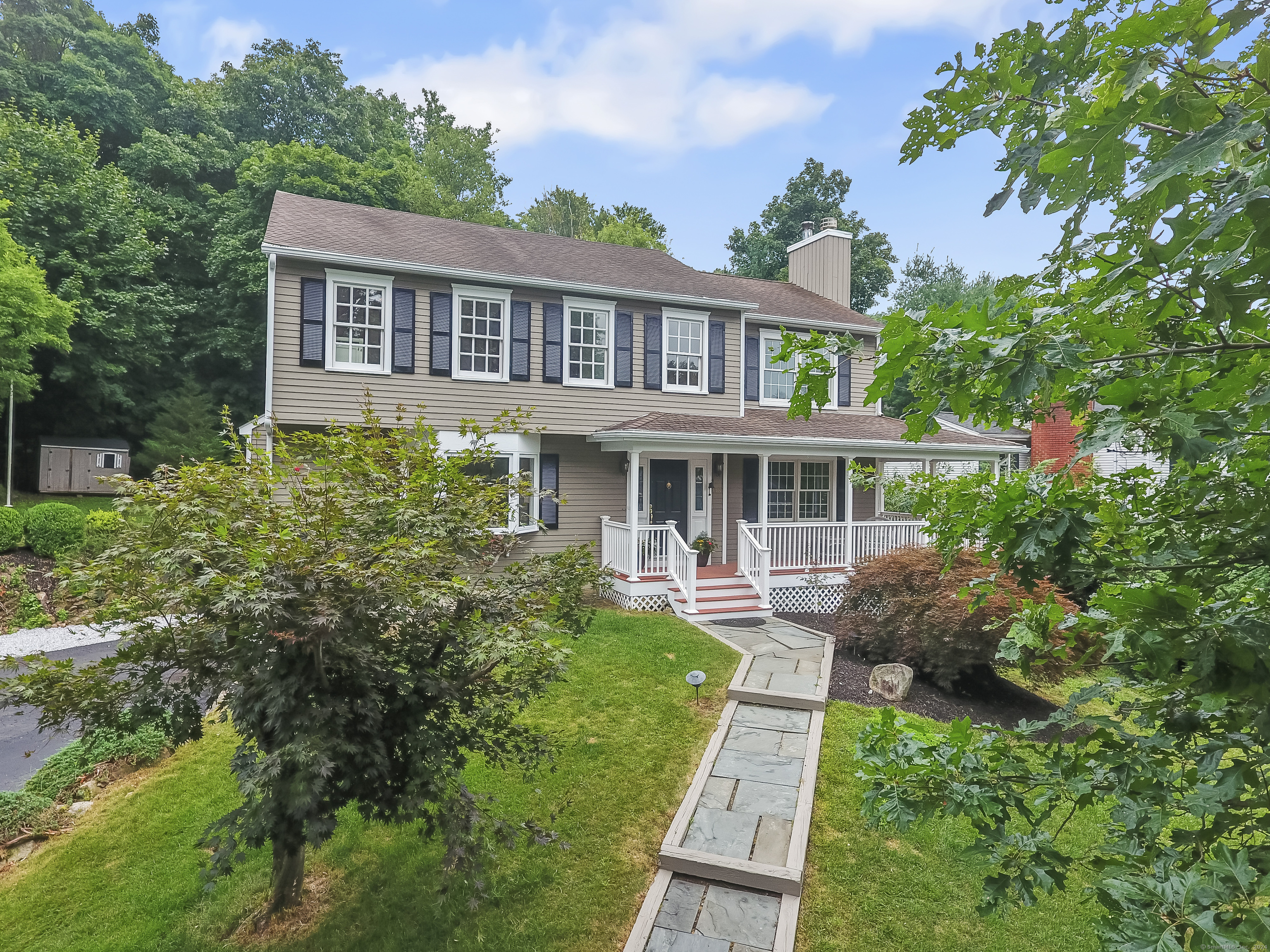 Property Photo:  196 Woods End Road  CT 06824 