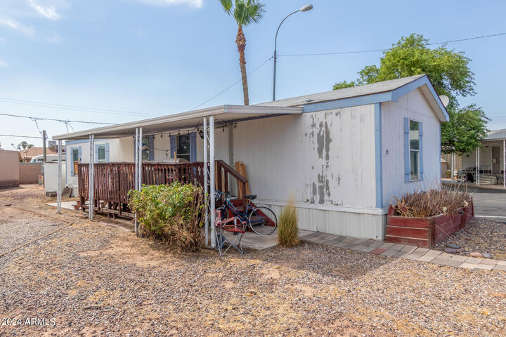 Property Photo: 555 W Warner Road 71 AZ 85225