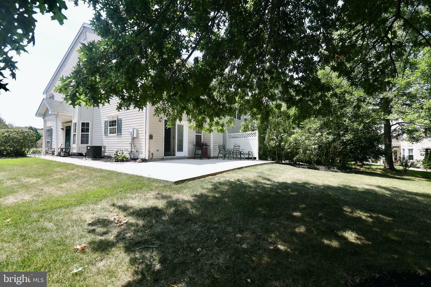 Property Photo:  7 Sawgrass Court  NJ 08012 