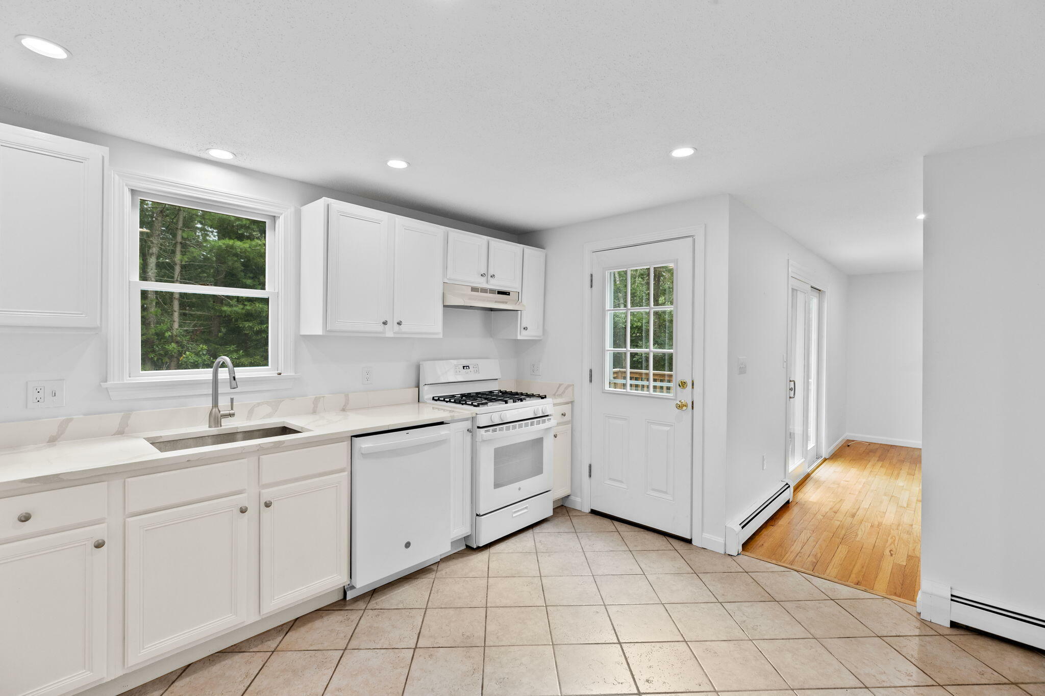 Property Photo:  216 Poponessett Road  MA 02635 