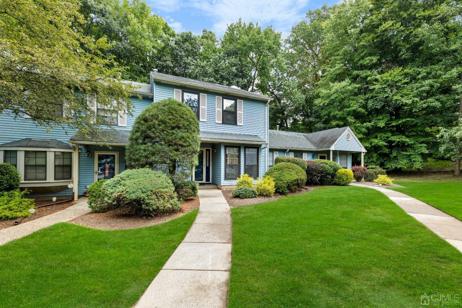 Property Photo:  2105 Timber Oaks Road  NJ 08820 