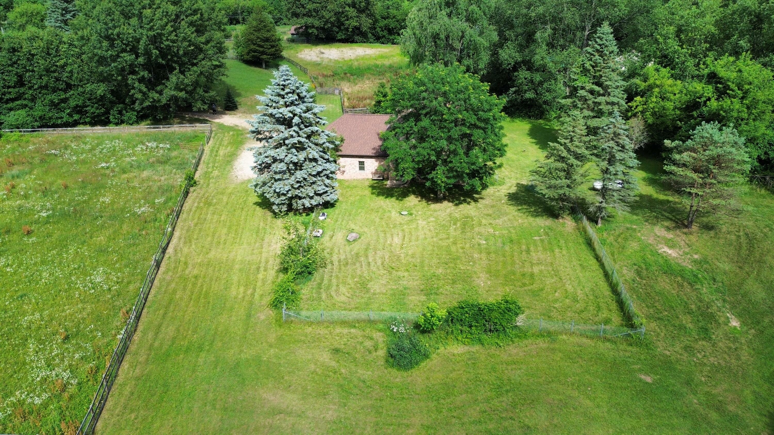 Property Photo:  1795 Hill Road  MI 48383 