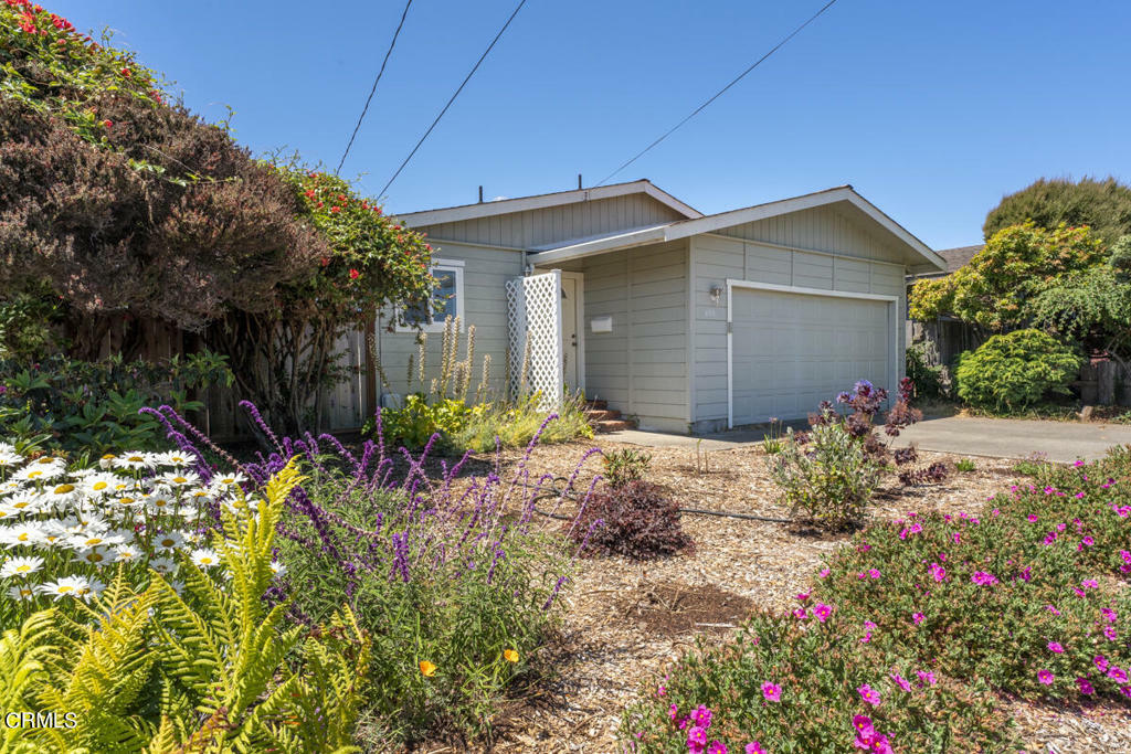 Property Photo:  435 S Corry Street  CA 95437 