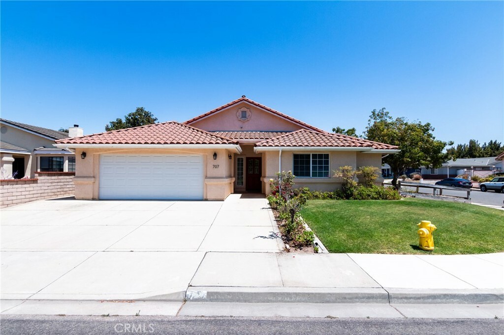 Property Photo:  707 Blue Ridge Drive  CA 93455 