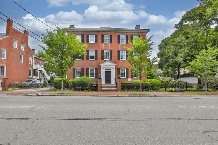 Property Photo: 124 High Street 4 MA 01950