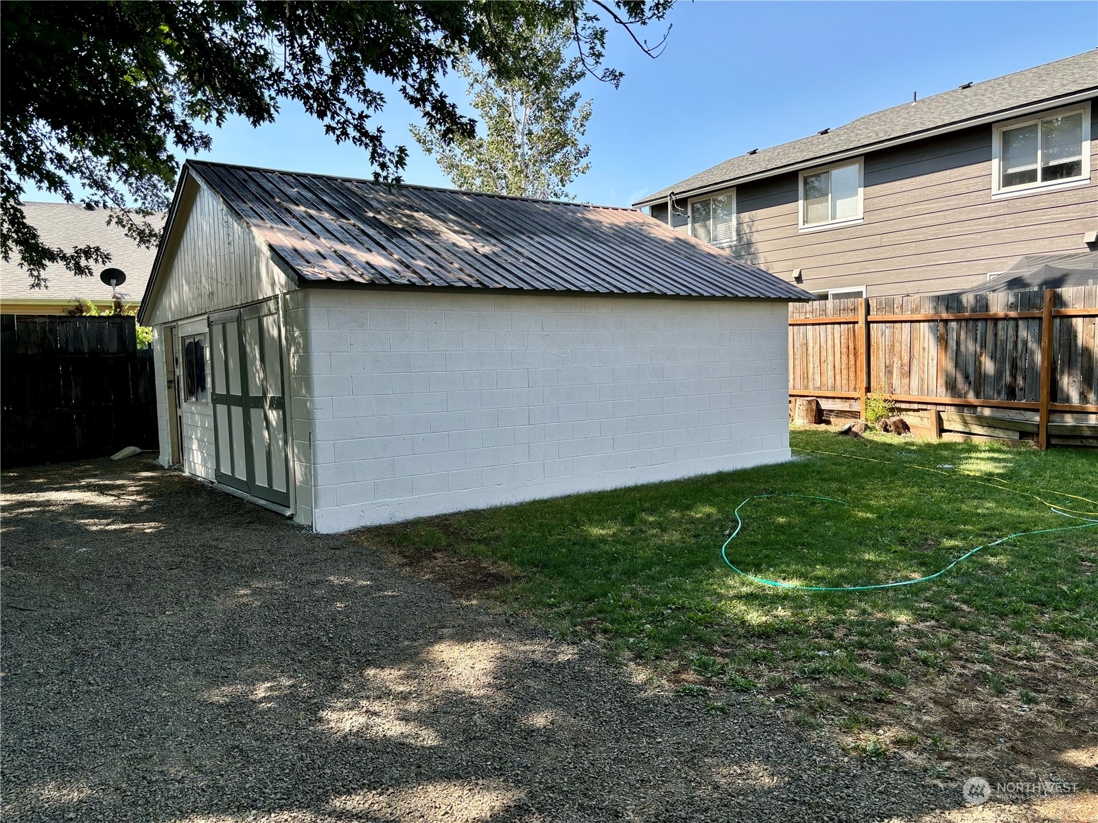 Property Photo:  1343 Maple Street  WA 98801 