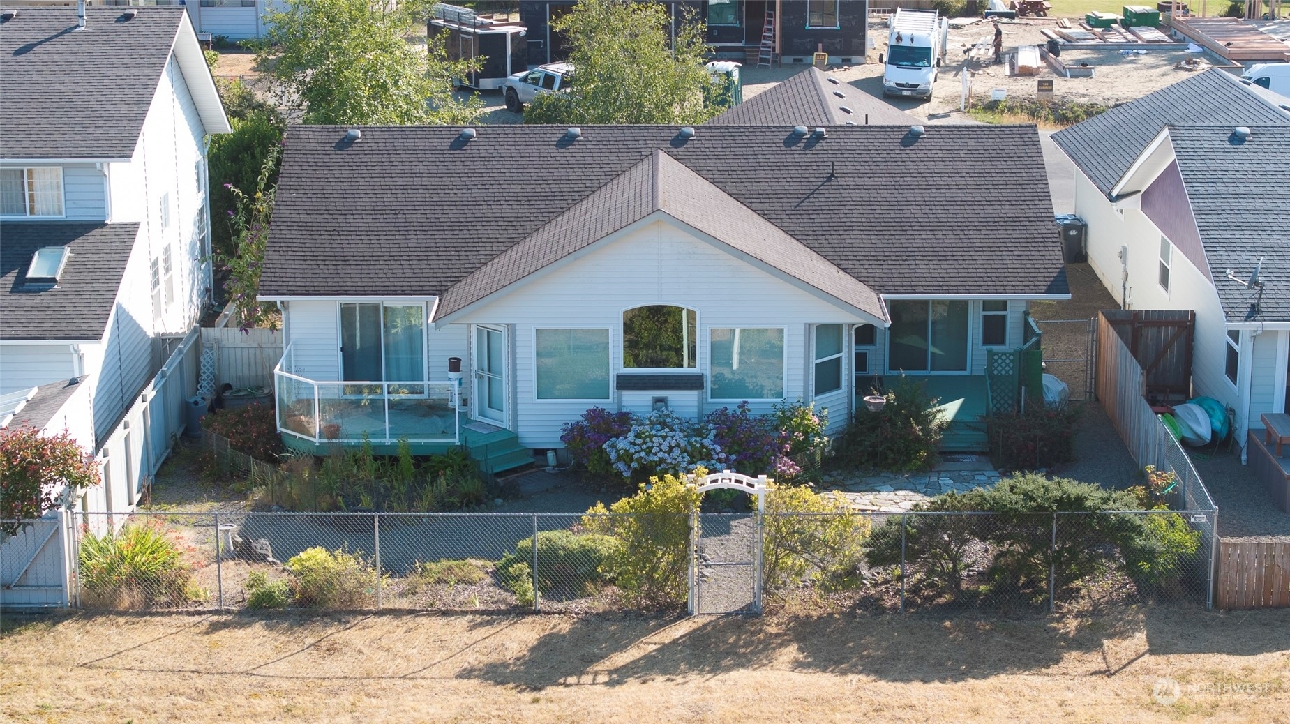 Property Photo:  114 Sunrise Avenue SE  WA 98569 