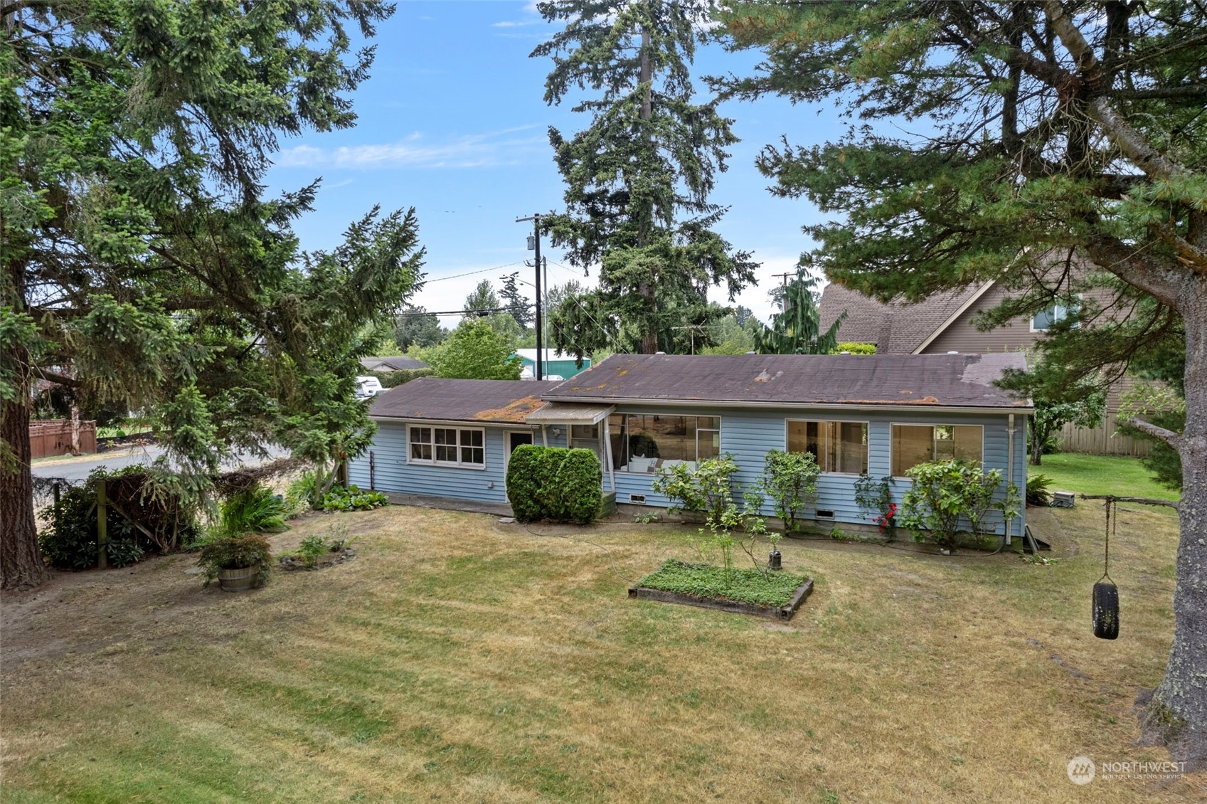 Property Photo:  1001 Nile Avenue NE  WA 98059 