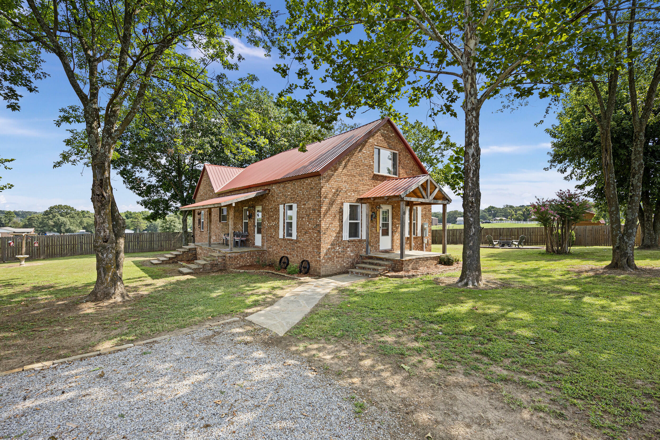 Property Photo: 146 Co Rd 1760 AR 72847