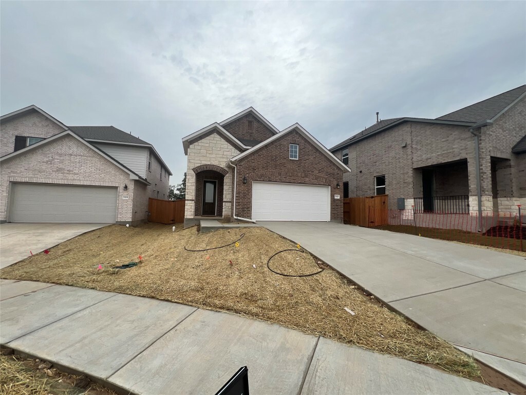 Property Photo: 540 Possumhaw Lane TX 78666