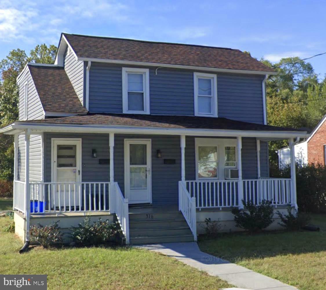 Property Photo: 316 W 9th Street A VA 22630