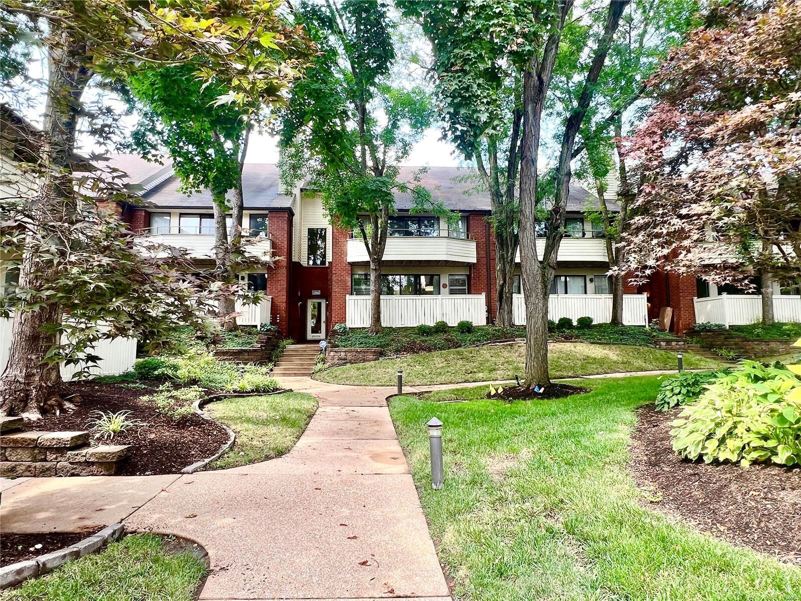 Property Photo: 5583 Waterman Blvd. B MO 63112