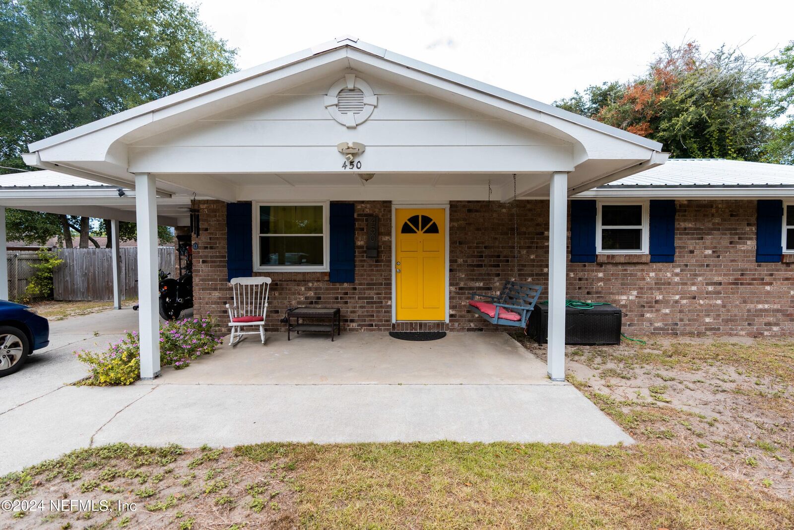 Property Photo:  450 Cardinal Lane  FL 32063 