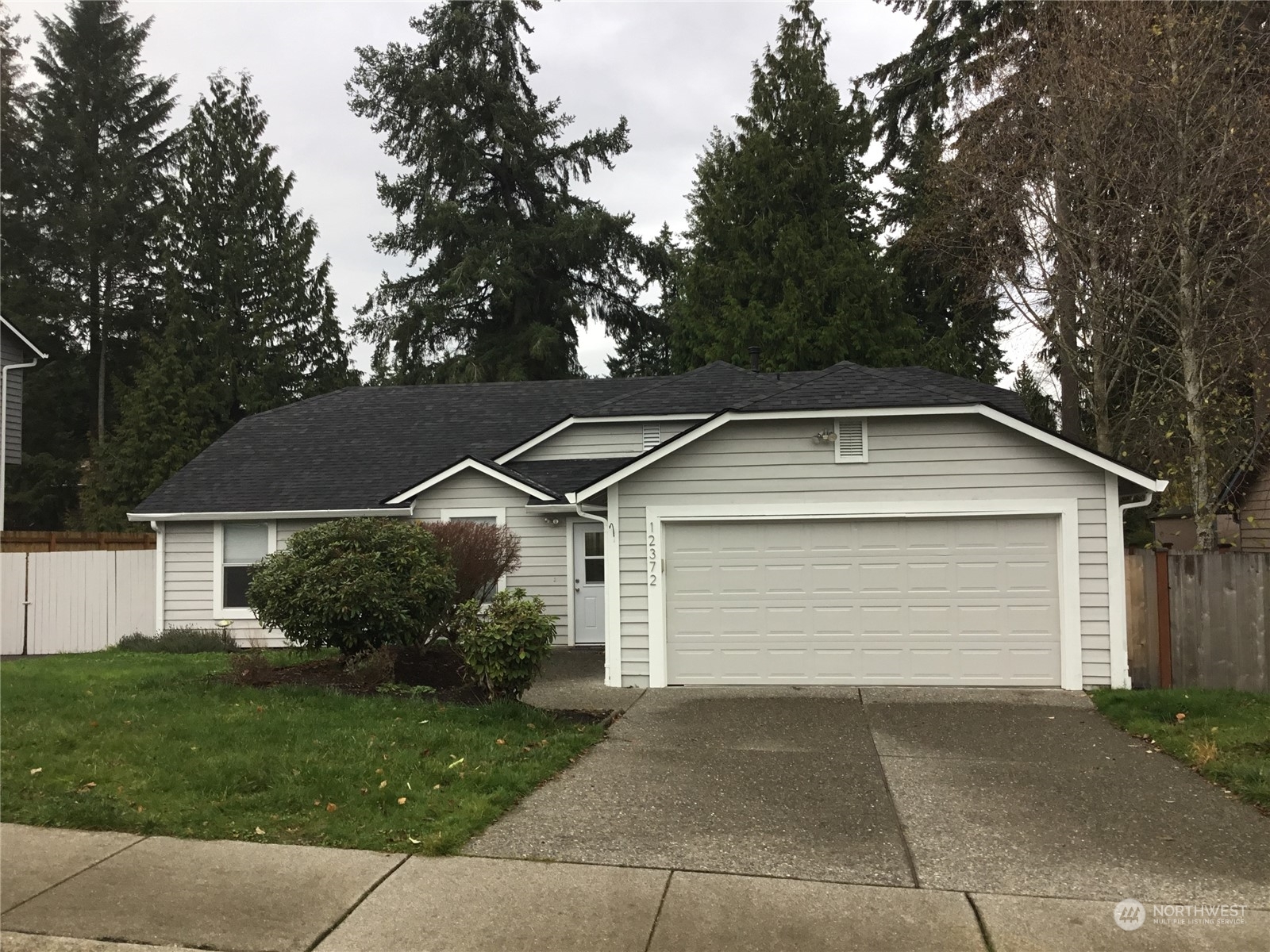 Property Photo:  12372 SE 221st Street  WA 98031 