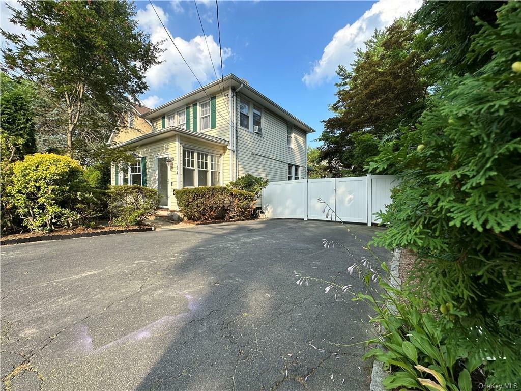 Property Photo:  74 Stevens Street  NY 10606 