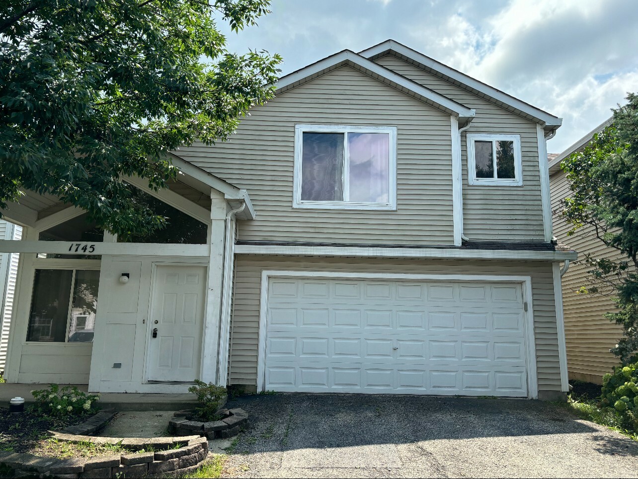 Property Photo: 1745 Linden Park Lane IL 60504