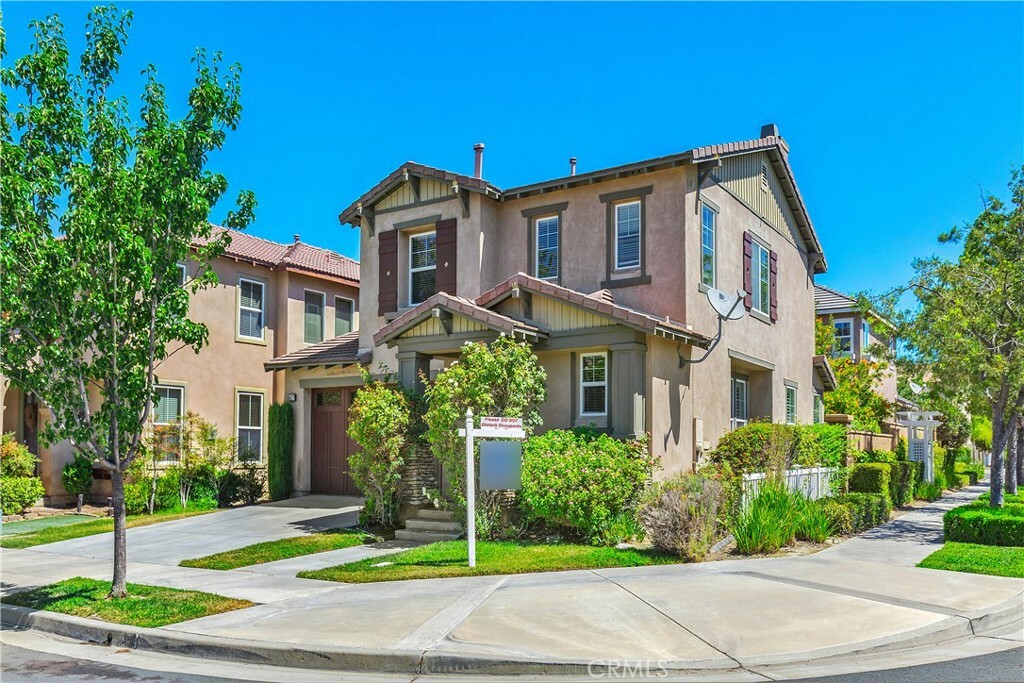 Property Photo:  40270 Danbury  CA 92591 