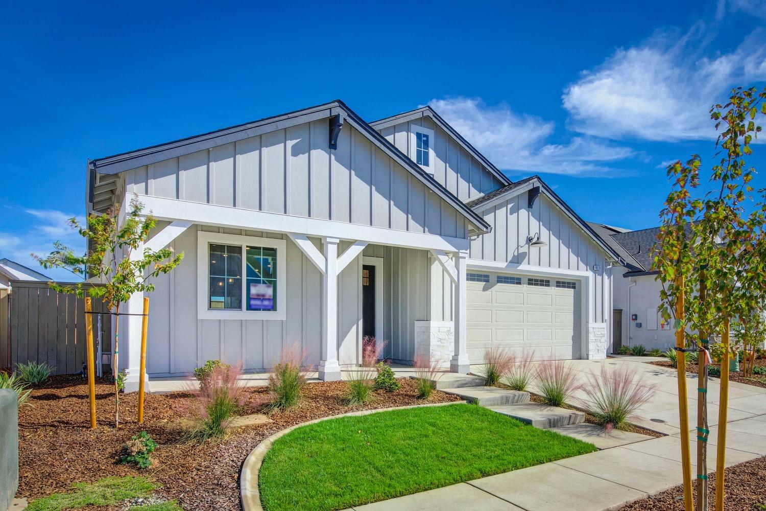 Property Photo: 9016 Brea Way CA 95747