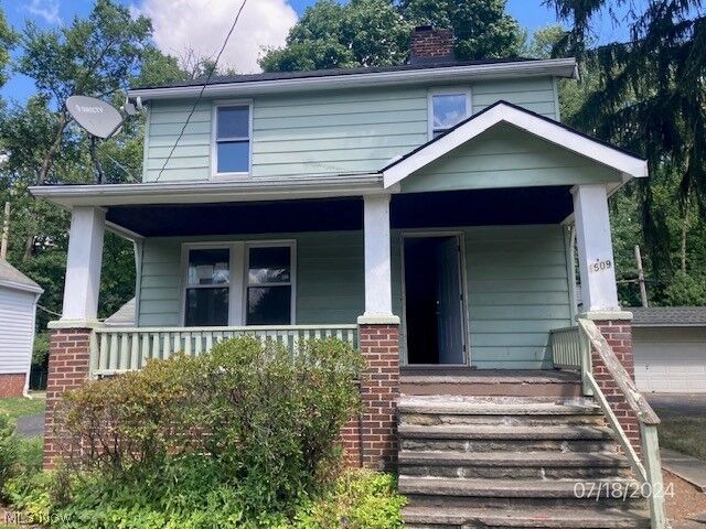 Property Photo:  1509 S Noble Road  OH 44121 