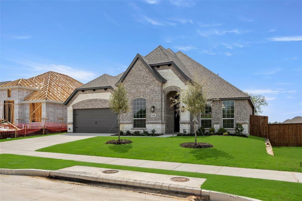 Property Photo:  1049 Summer Grove Drive  TX 76065 