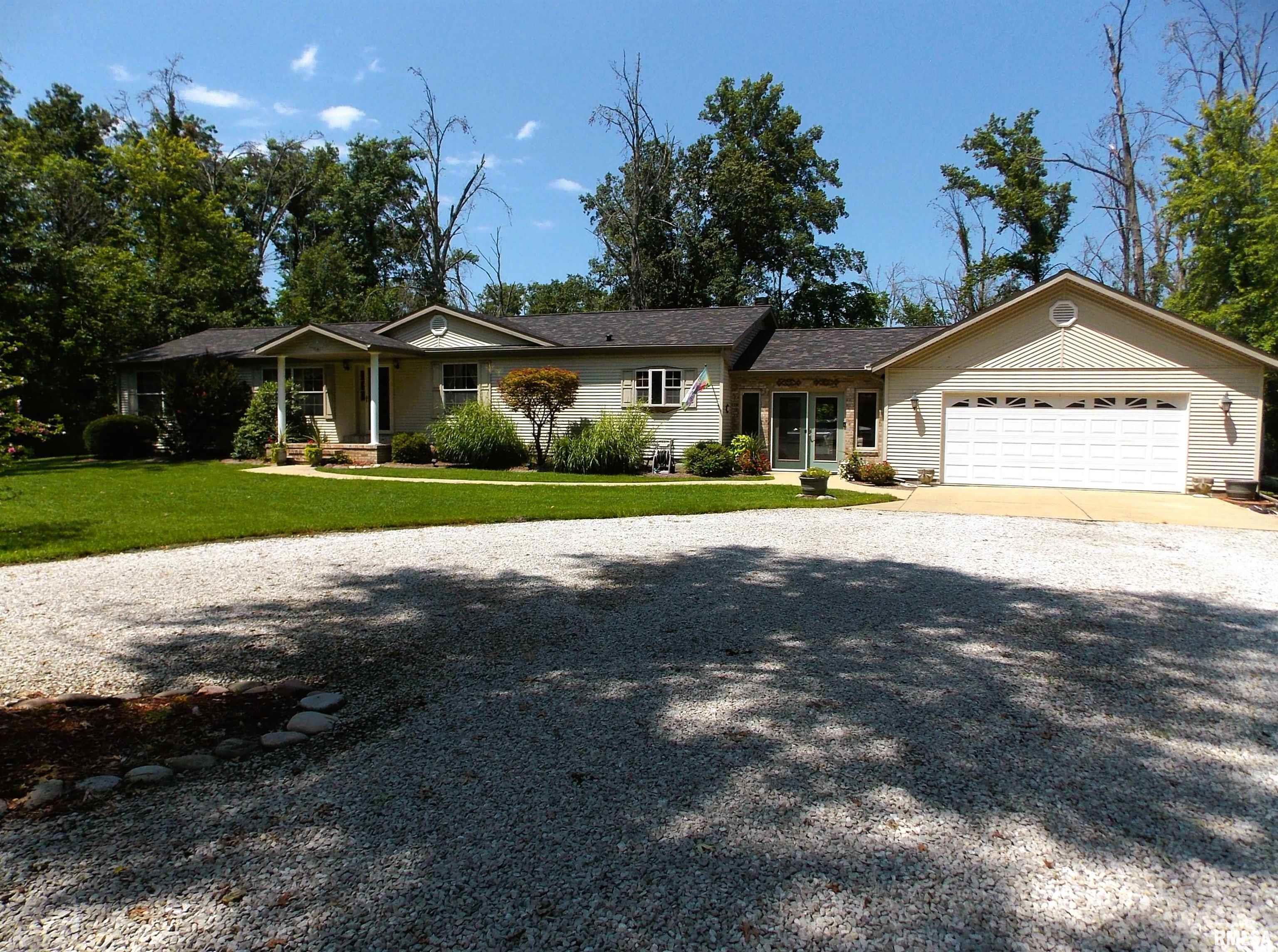 Property Photo: 1249 State Route 161 Highway IL 62801