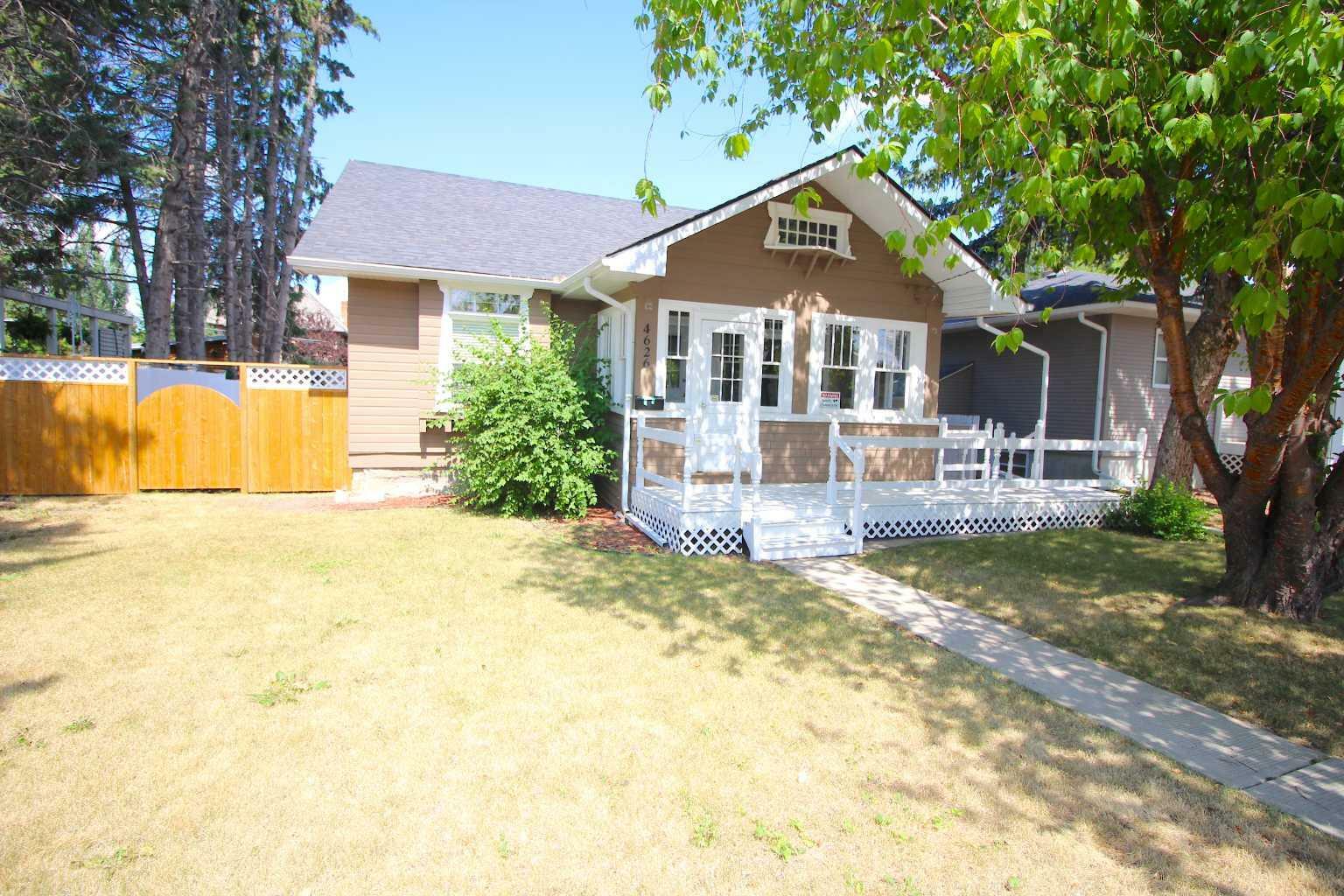 Property Photo:  4626 49 Street  AB T4N 1T5 