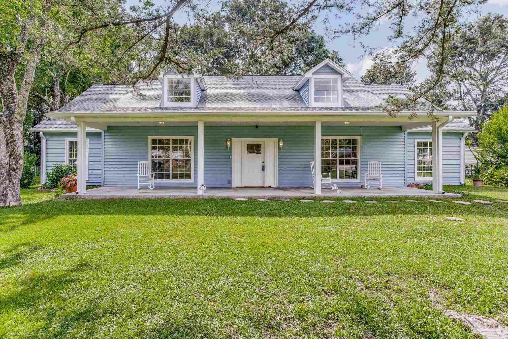 Property Photo: 5979 Pursley Dr FL 32526