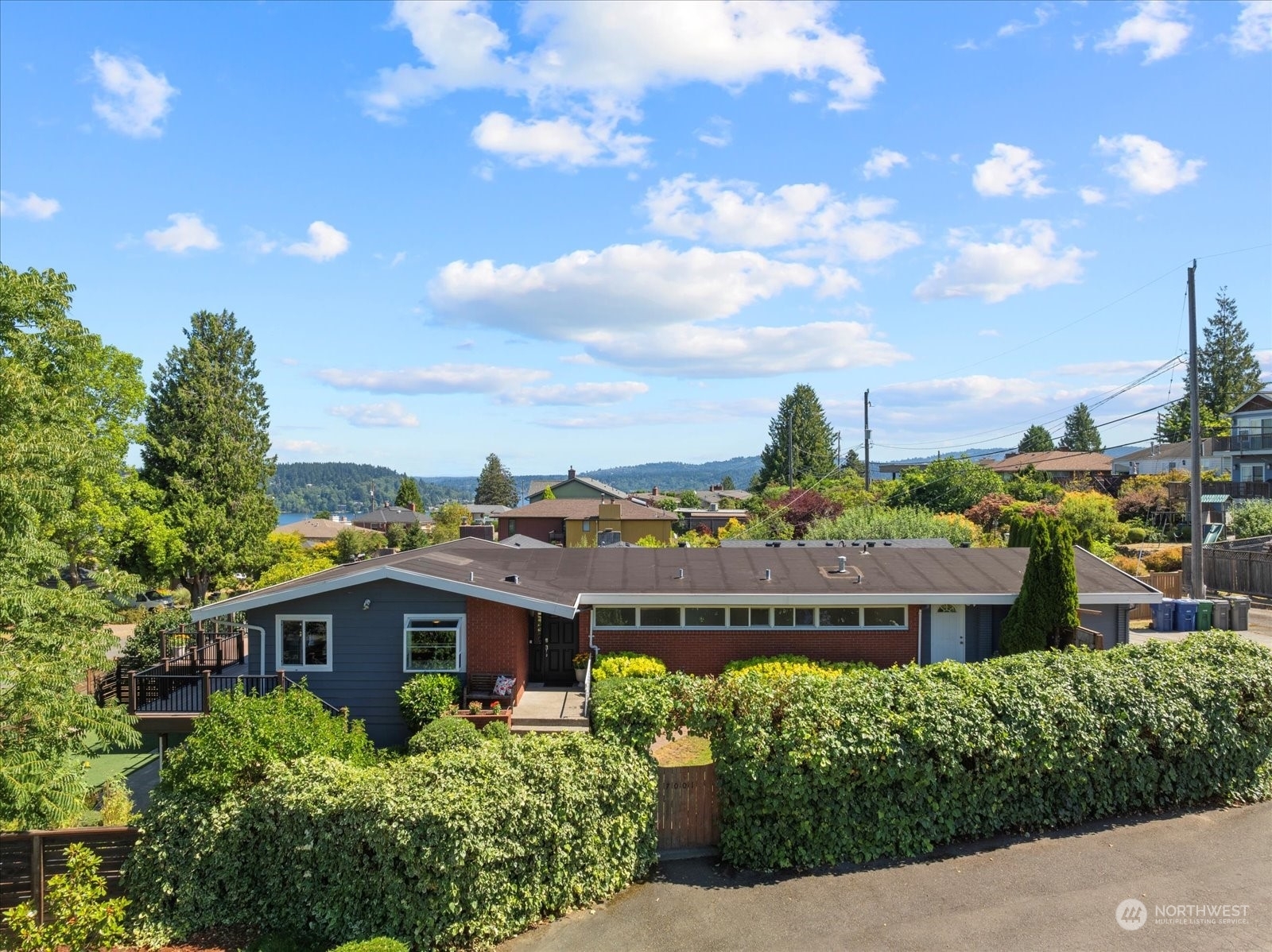 Property Photo:  7001 S Lakeridge Drive  WA 98178 