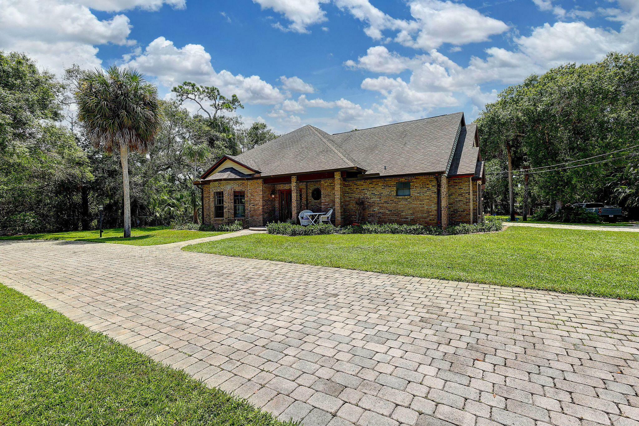 Property Photo:  5619 Oleander Avenue  FL 34982 