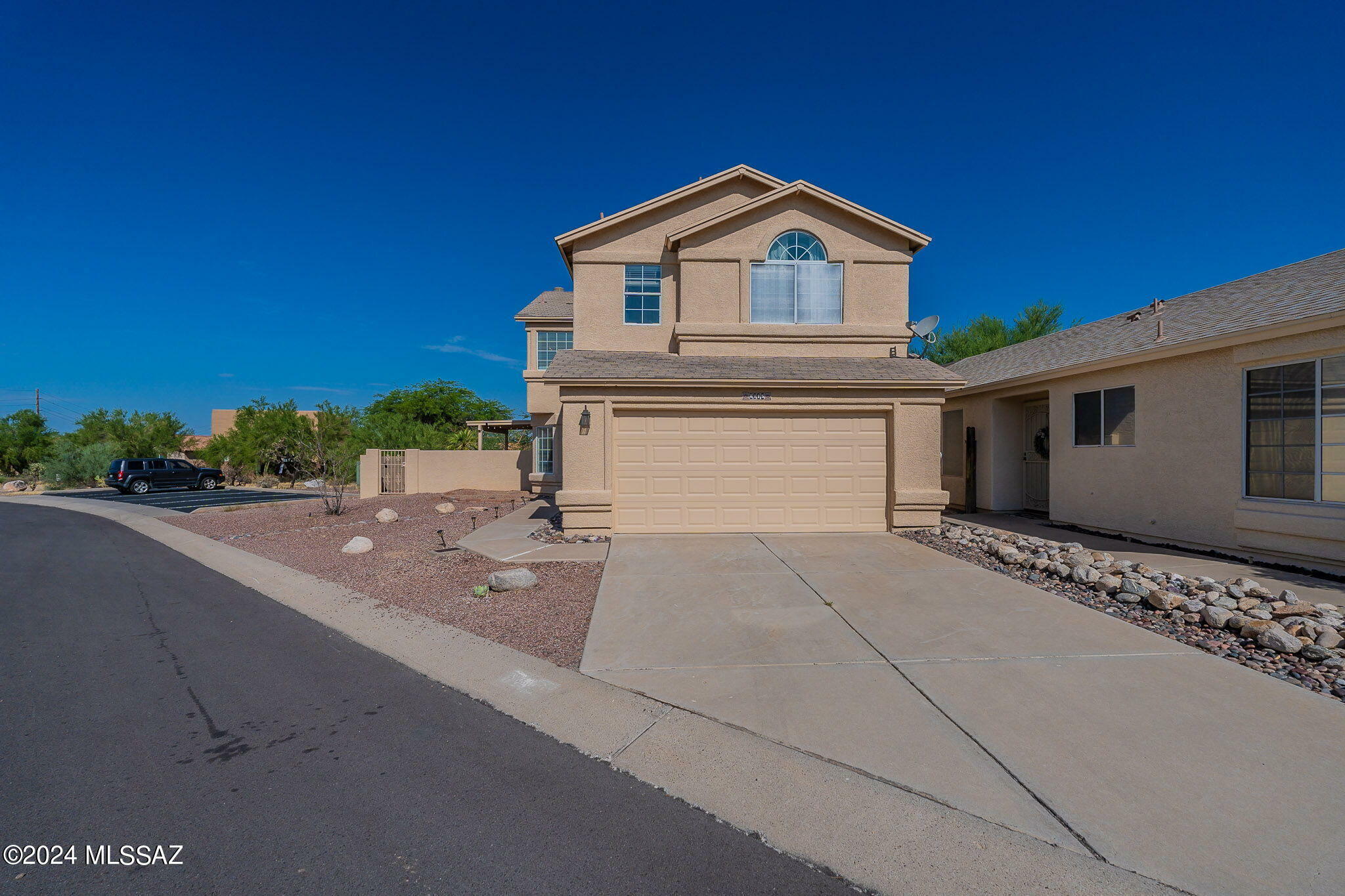 Property Photo:  8115 N Midnight Way  AZ 85741 