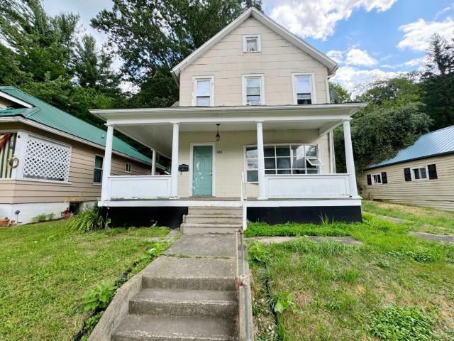 Property Photo:  616 Superior Street  PA 16354 