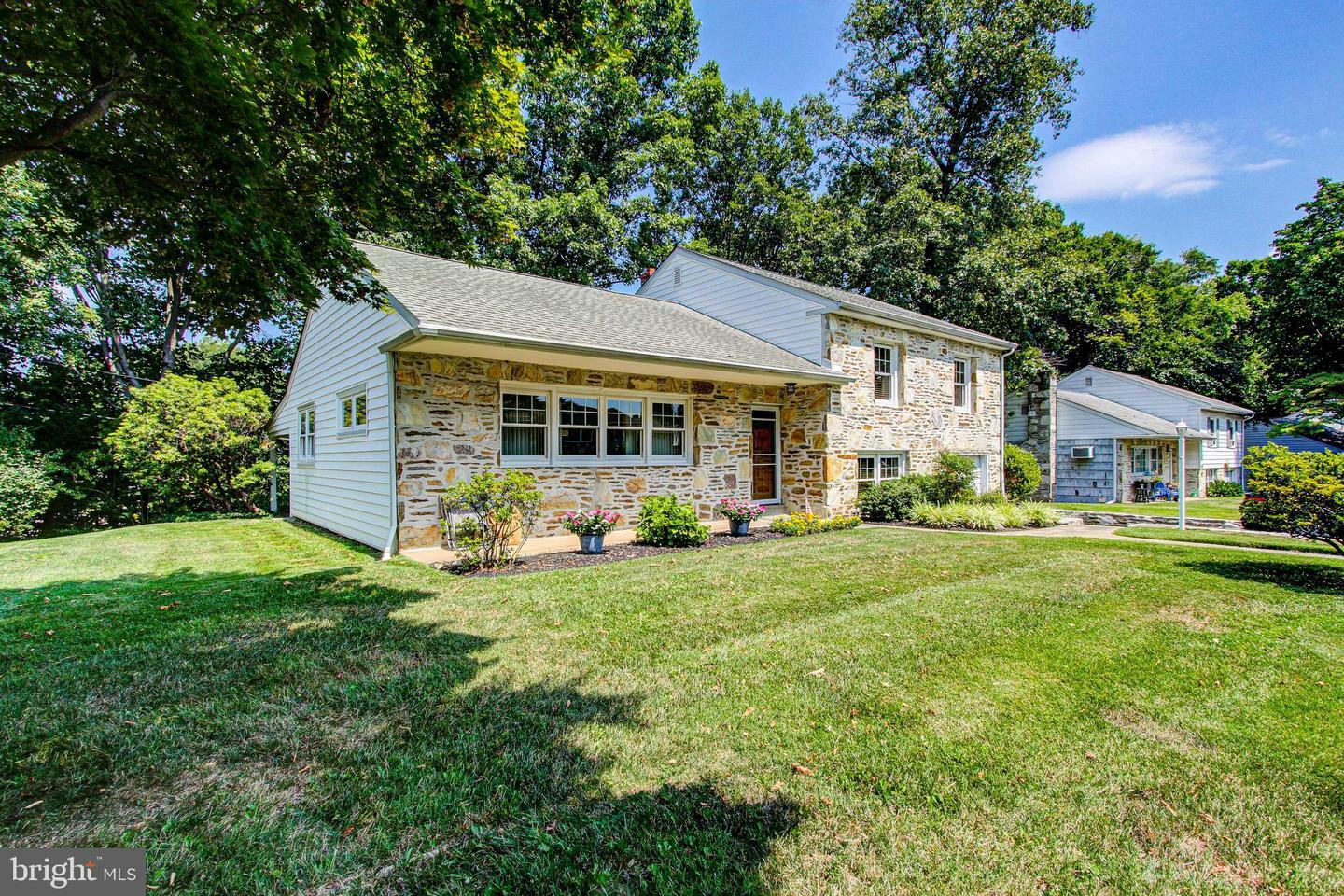 Property Photo:  1032 Claire Avenue  PA 19006 